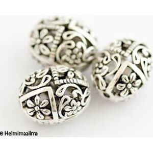 Metallihelmi filigree soikea antiikkihopea n. 16x13 mm, paksuus 11 mm, 2 kpl