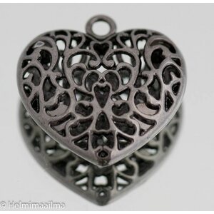 Riipus filigree sydän 36 mm musta, 1 kpl
