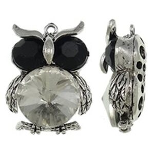 Riipus pöllö isolla kirkkaalla kristallilla ja mustilla kristallisilmillä 36 x 25 x 14 mm antiikkihopea, 1 kpl