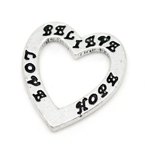 Metallihelmi sydän 22x20 mm "BELIEVE LOVE HOPE" antiikkihopea, 1 kpl