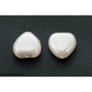 Tsekkiläinen helmiäislasisydän 8 x 8 x 3 mm ivory, 10 kpl