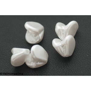 Estrela "kellokukka" helmiäislasihelmi white 8 x 6 mm, 10 kpl