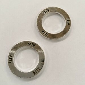 Metallihelmi / rengas "ÄITI" 22 mm hopeanvärinen, 1 kpl