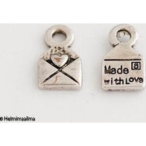 Riipus tiibetinhopeinen kirjekuori "Made with love" 6,5x10 mm, 10 kpl