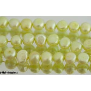 Makeanvedenhelmi nugetti vihertävänkeltainen 9-10 mm, n. 38 cm nauha