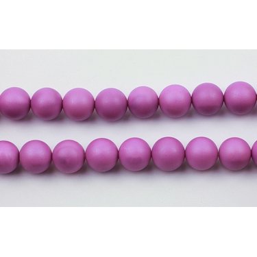 Simpukankuorihelmi huurrettu violetti pyöreä 8 mm, n. 40 cm nauha