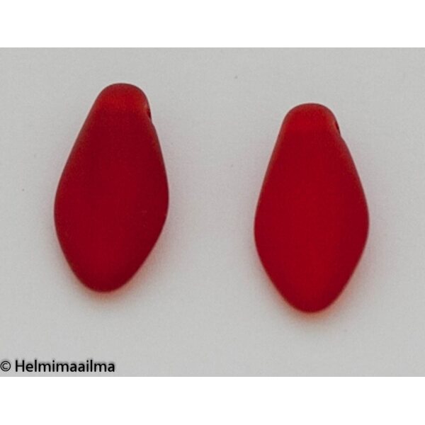 Tsekkiläinen lasihelmi huurrettu punainen 15 x 7 mm tikari / pisara, 20 kpl