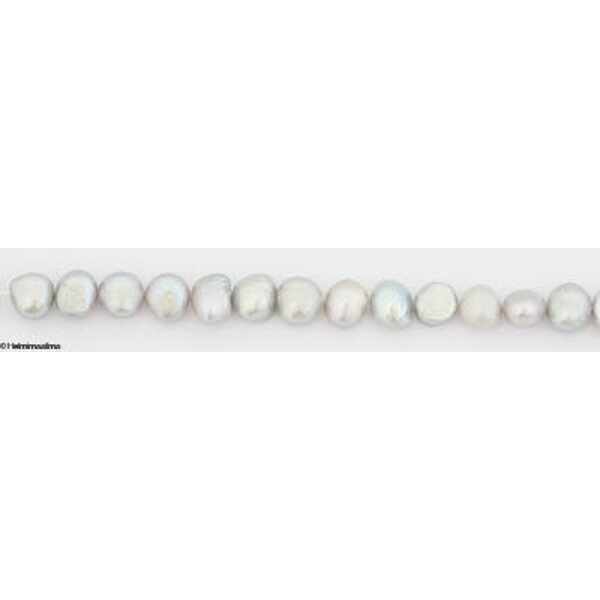 Makeanvedenhelmi vaaleanharmaa nugetti 8-9 mm, n. 38 cm nauha