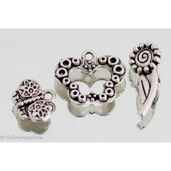 Salpalukko perhonen (n. 22 x 16 mm), kukkasalpa (n. 22 x 9,5 mm) ja perhosriipus, 4 paria