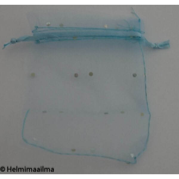 Organzapussi vaaleansininen hopeanvärisillä paljeteilla 7 X 9 cm, 1 kpl