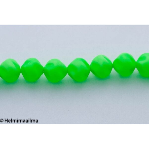 Tsekkiläinen lasihelmi nugetti n. 10 x 10 mm neonvihreä, 10 kpl