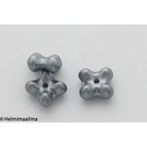 Estrela tsekkiläinen 4-apila helmiäislasihelmi 7 x 4 mm, harmaa, 10 kpl