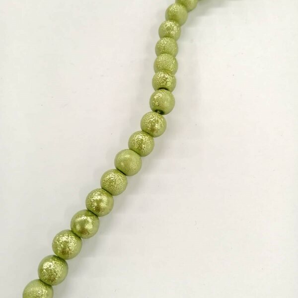 Lasihelmi kuupinta pyöreä 8 mm vihreä, n. 82 cm nauha