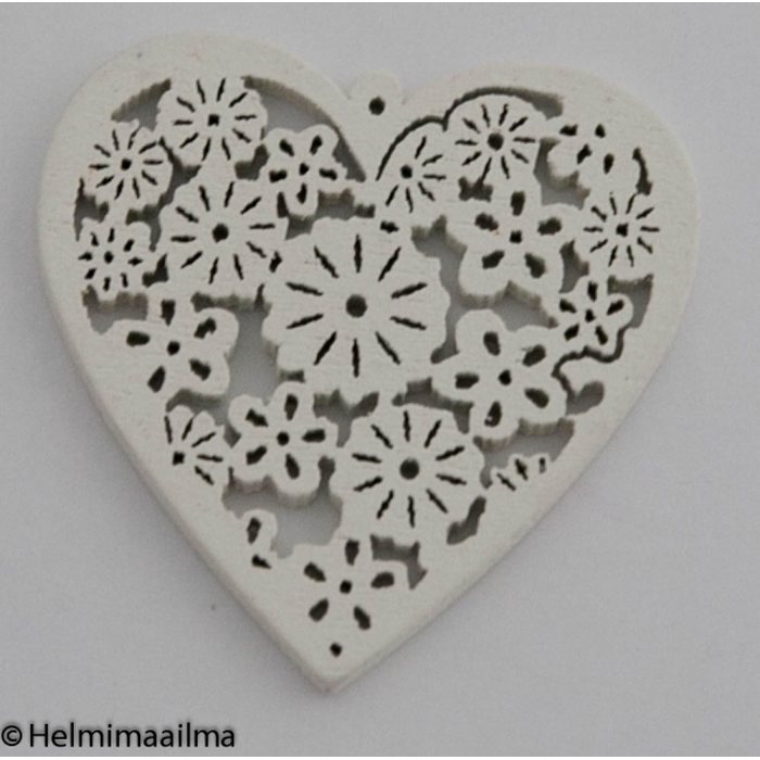 Riipus puinen sydän kukkafiligreekuvioilla valkoinen 40 mm, 2 kpl