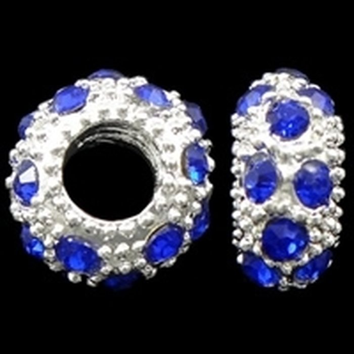 Pandora metallihelmi hopeanvärinen sinisillä kristalleilla 11 x 5 mm, 1 kpl